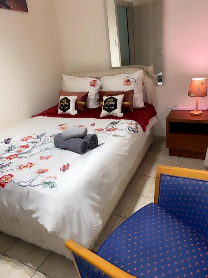 Larnaca Beach Apartment Екстериор снимка